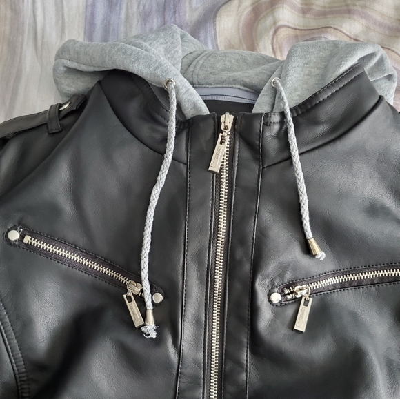 NWOT JouJou Black Pleather Moto Jacket with Removable Hood - Picture 7 of 14